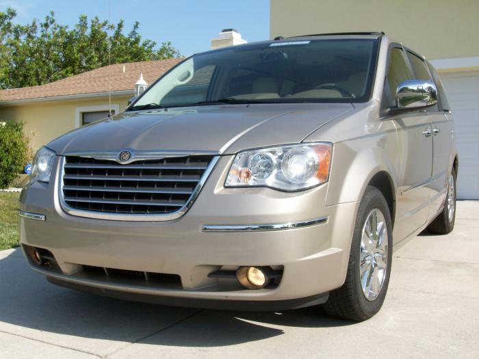 7 Chrysler Town Country 4.0 V6 Limited 2008 Calibers